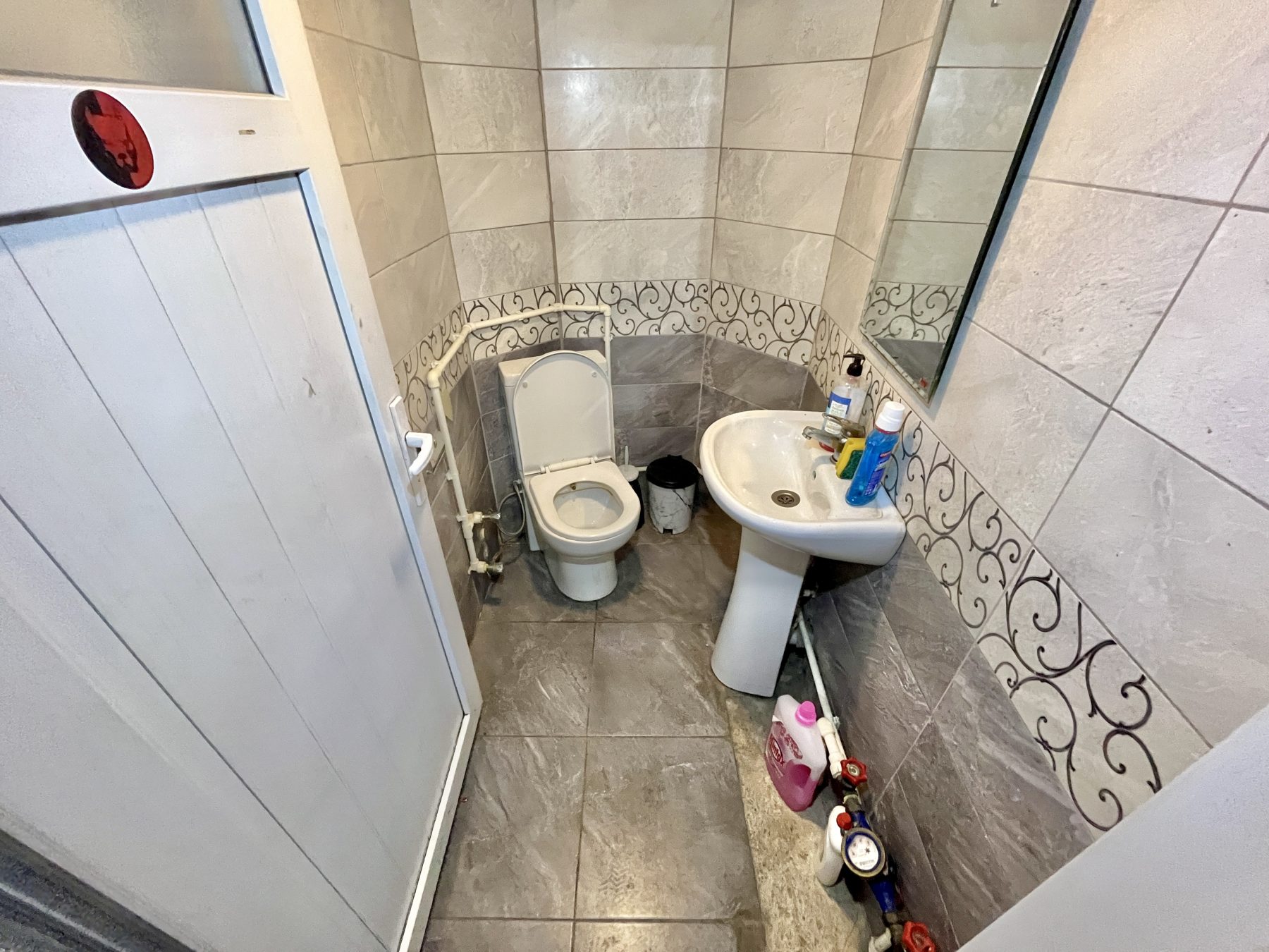 Pendik Cadde Üzeri SiteAltında Yatırımlık Satılık İskanlı Dükkan — fotoğraf 16