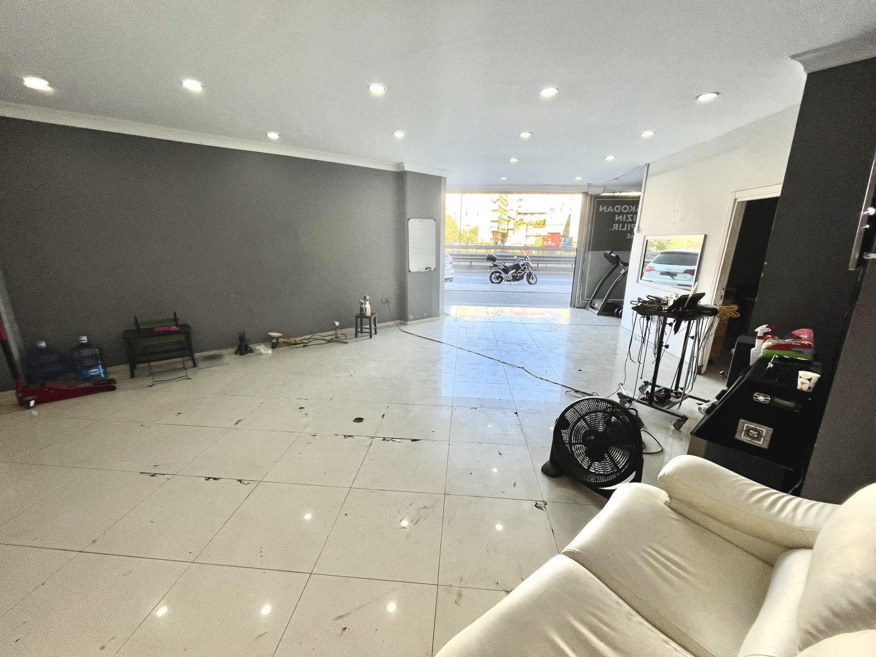 Pendik Cadde Üzeri SiteAltında Yatırımlık Satılık İskanlı Dükkan — fotoğraf 13